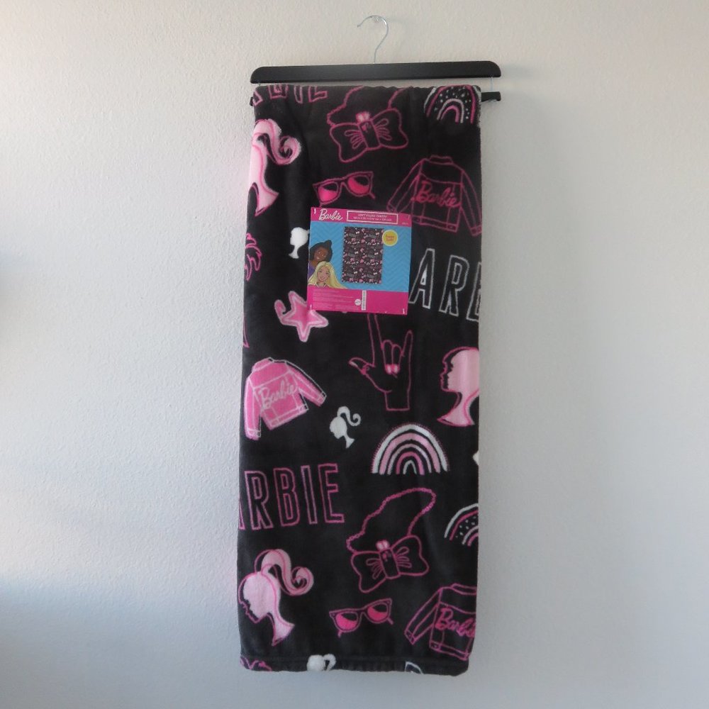 Barbie Soft Plush Throw Blanket 50" x 70"